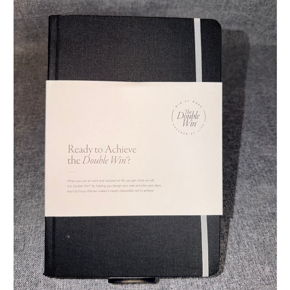 Full Focus Gray Linen Planner by Michael Hyatt - Ready to Achieve the Double Win